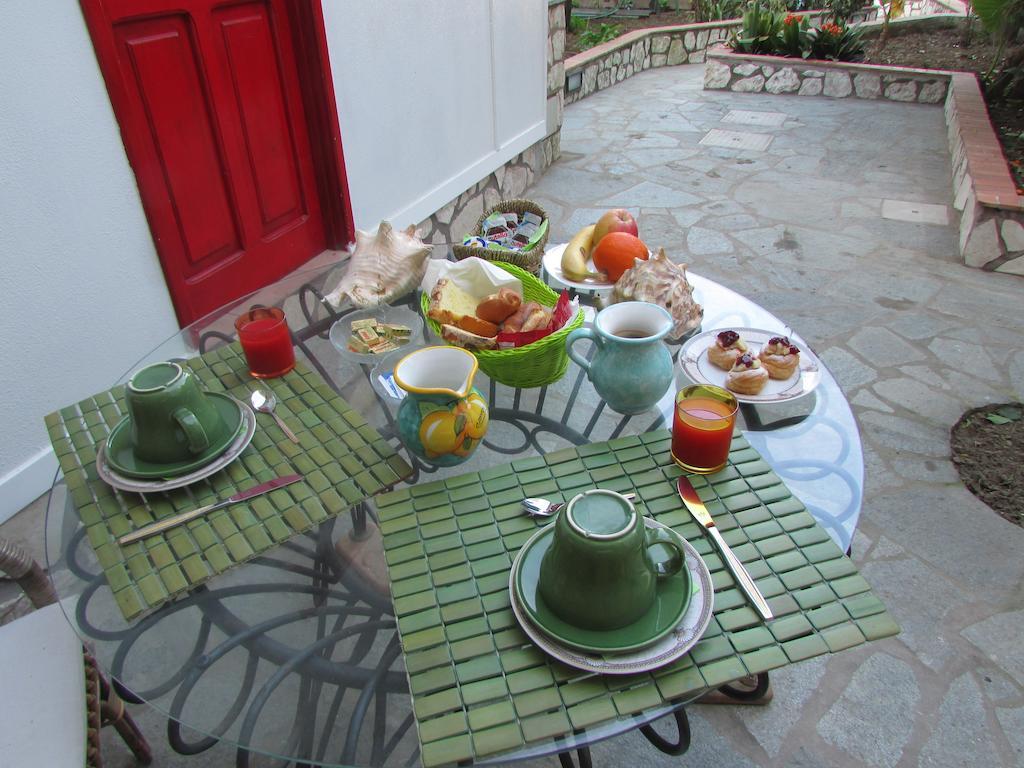 B&B Palazzo A Mare กาปรี ห้อง รูปภาพ
